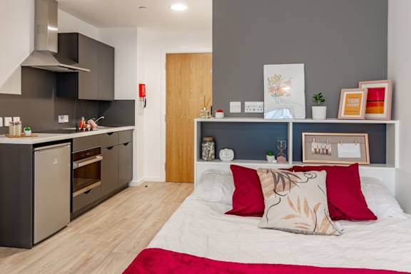 Available Rooms to Rent in London at Pavilion Court